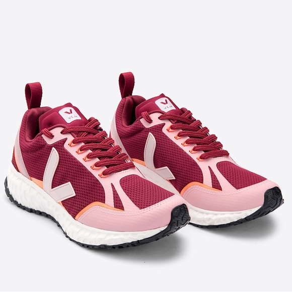 Veja Women's Sneakers! - Picture 1 of 13